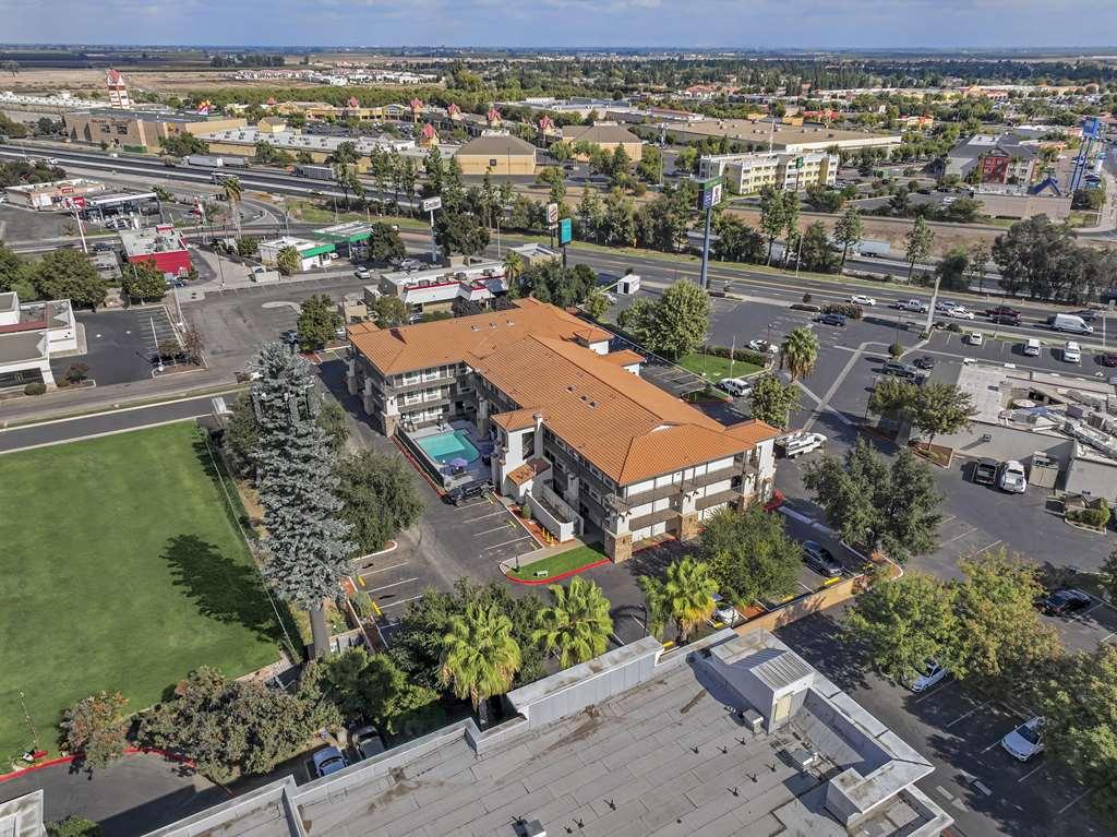 Hillstone Inn Tulare, Ascend Hotel Collection Exterior photo